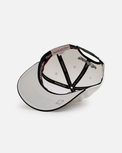Mitchell & Ness Chicago Bulls 'NBA Elite Finals' MVP Snapback Cream/Black