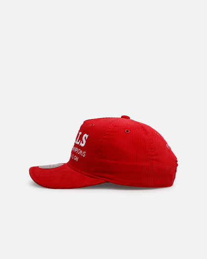 Mitchell & Ness Chicago Bulls 'Worldwide' Deadstock Corduroy Snapback Red