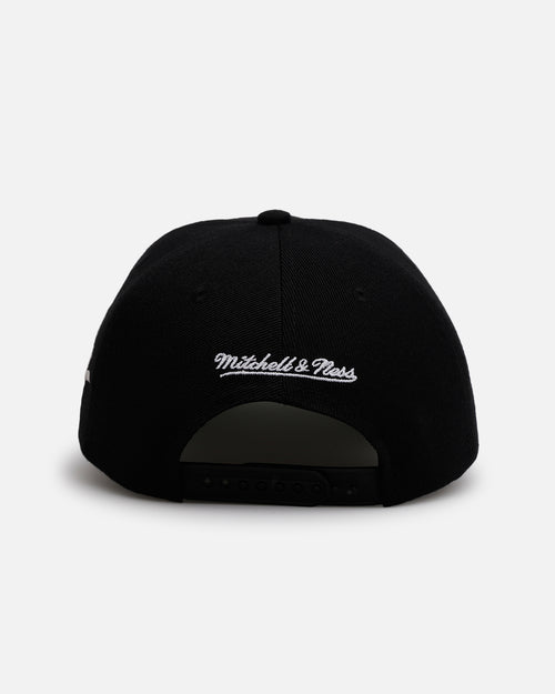 Mitchell & Ness New York Yankees 'Busted' Pro Pinch Snapback Black