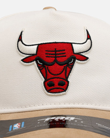 Pro Standard Chicago Bulls 'Signature Suede' Pro Pinch Strapback Eggshell