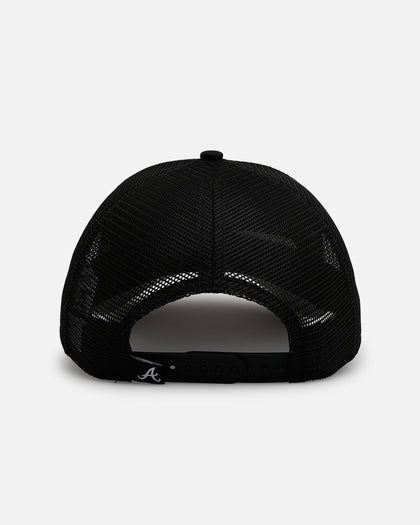 New Era Atlanta Braves 'Distressed' 9FORTY A-Frame Trucker Snapback Black/White