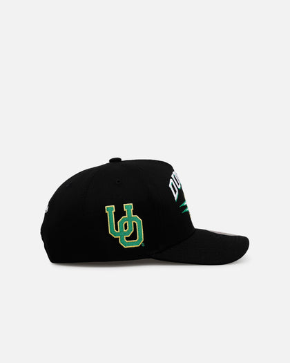 Mitchell & Mess Oregon Ducks 'Shadow Script' Pro Pinch Snapback Black