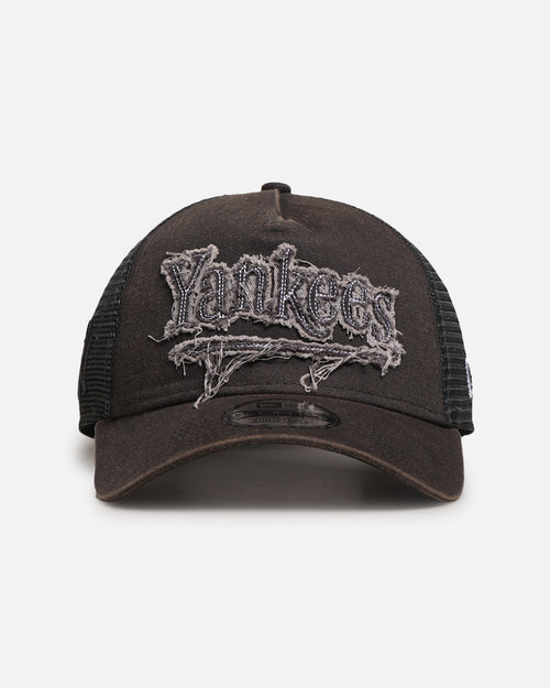 New Era New York Yankees 'Washed Fray' 9FORTY A-Frame Trucker Snapback Washed Grey