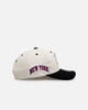 Mitchell & Ness New York Knicks 'Worldwide' Deadstock Snapback Egret