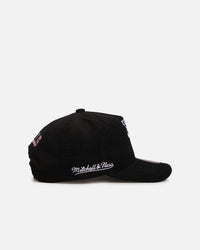 Mitchell & Ness Chicago Bulls 'Retro' Deadstock Corduroy Snapback Black