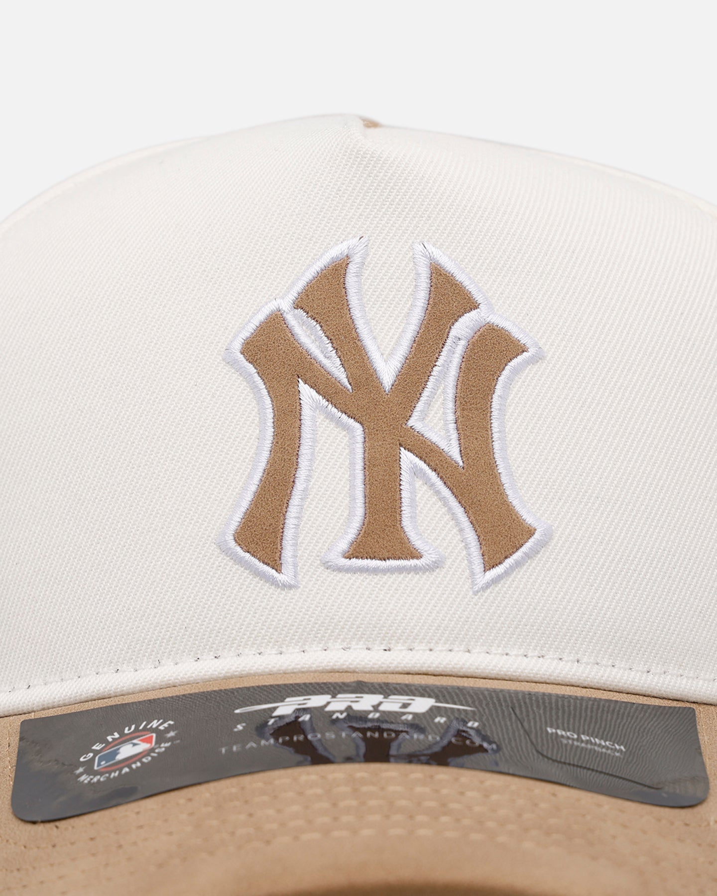 Pro Standard New York Yankees 'Panel' Pro Pinch Strapback White