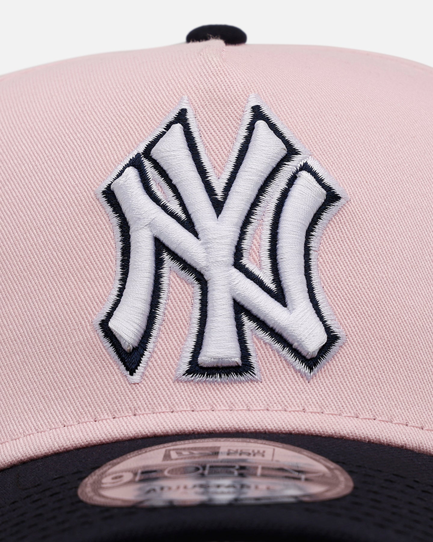 New Era New York Yankees 'Pink Crown' 9FORTY A-Frame Snapback Pink