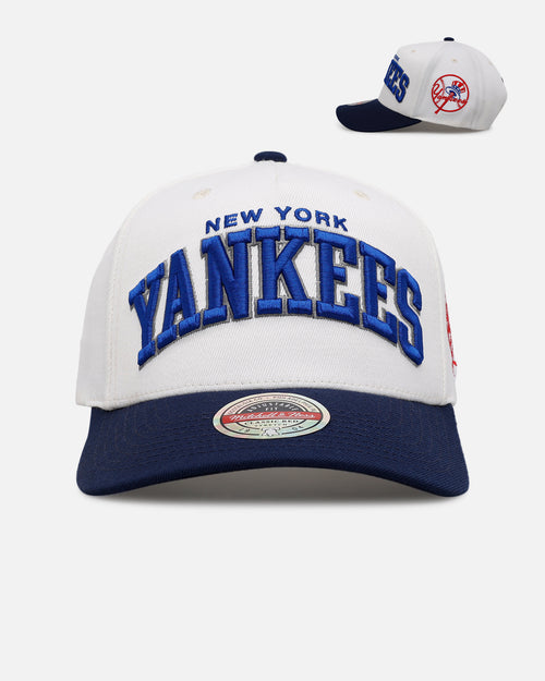 Mitchell & Ness New York Yankees 'Arch' MVP Snapback Cream