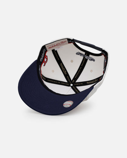 Mitchell & Ness Boston Red Sox 'Arch' MVP Snapback Cream