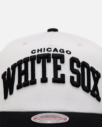 Mitchell & Ness Chicago White Sox 'Arch' MVP Snapback Cream