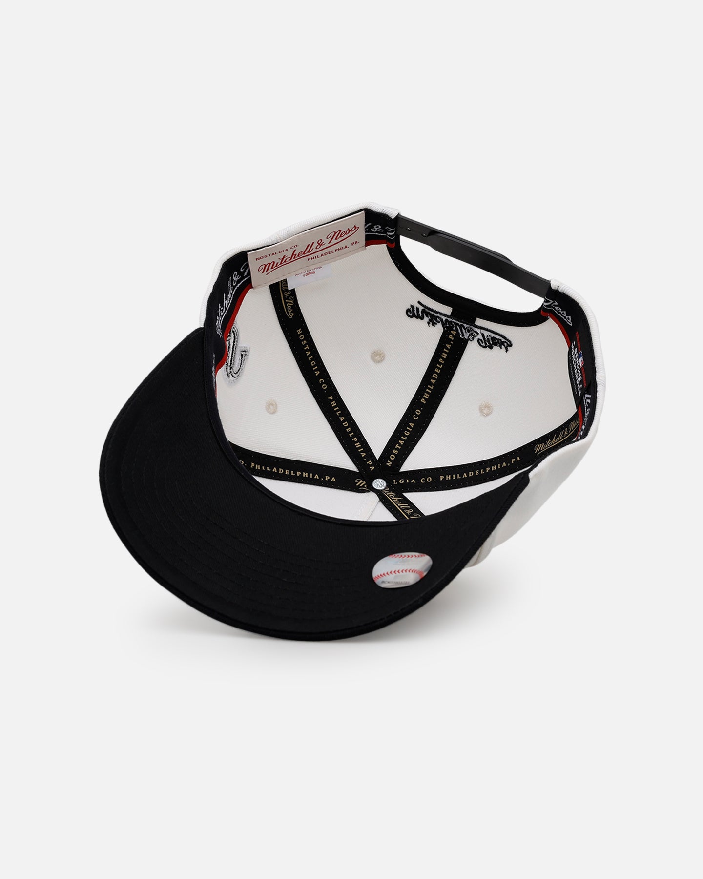 Mitchell & Ness Chicago White Sox 'Arch' MVP Snapback Cream
