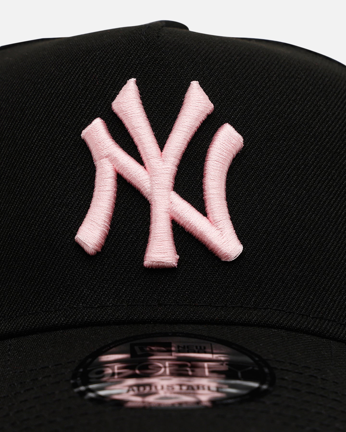New Era New York Yankees 'Black And Pink' 9FORTY A-Frame Snapback