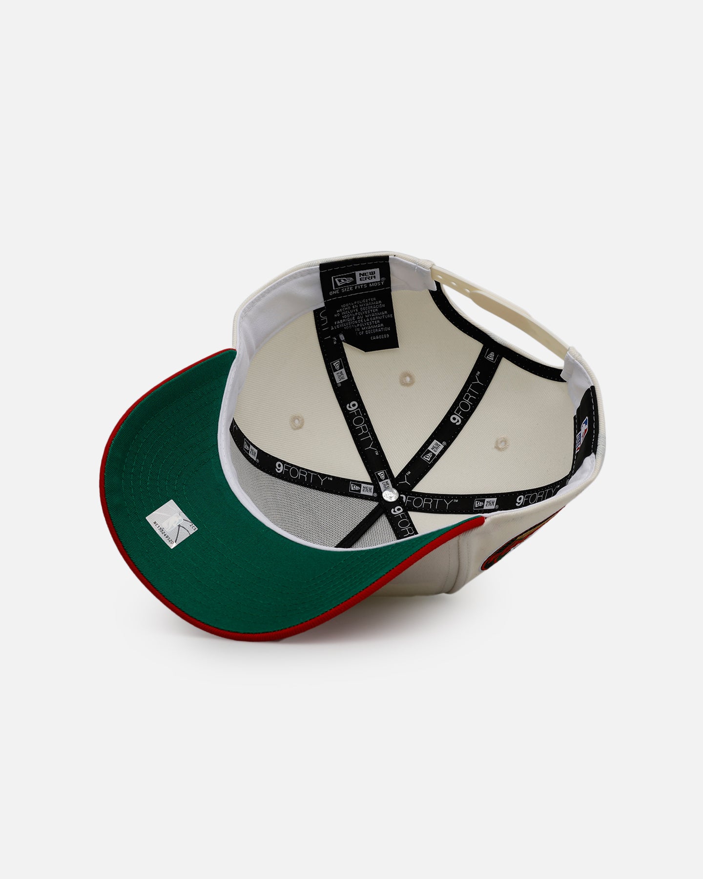 NEW YORK KNICKS タイロ・タイラーによるアーチ刺繍 01038518-