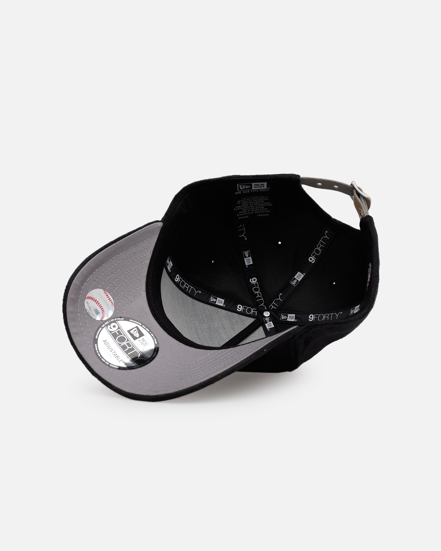 New Era New York Yankees 'Suede' 9FORTY A-Frame Strapback Black