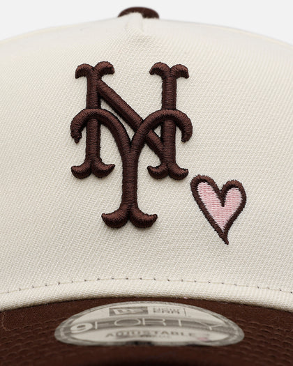 New Era New York Mets 'Pink Satin Hearts Walnut' 9FORTY A-Frame Snapback Chrome/Walnut