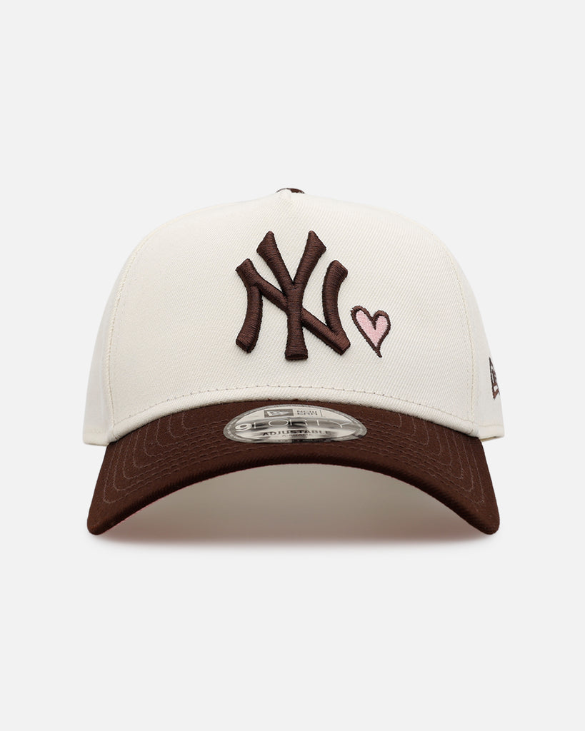 New Era New York Yankees 'Pink Satin Hearts Walnut' 9FORTY A-Frame