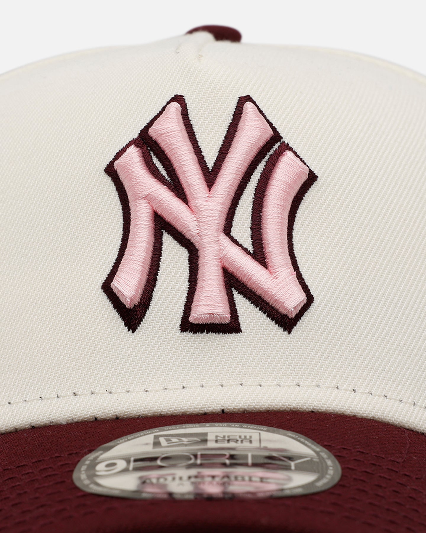 New Era New York Yankees 'Lover's Club 2.0' 9FORTY A-Frame