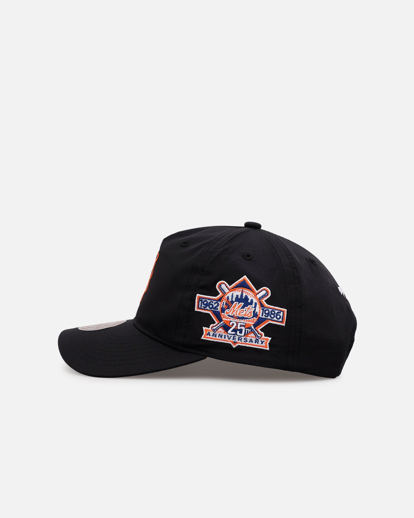 Mitchell & Ness New York Mets 'Poolside' Deadstock Snapback