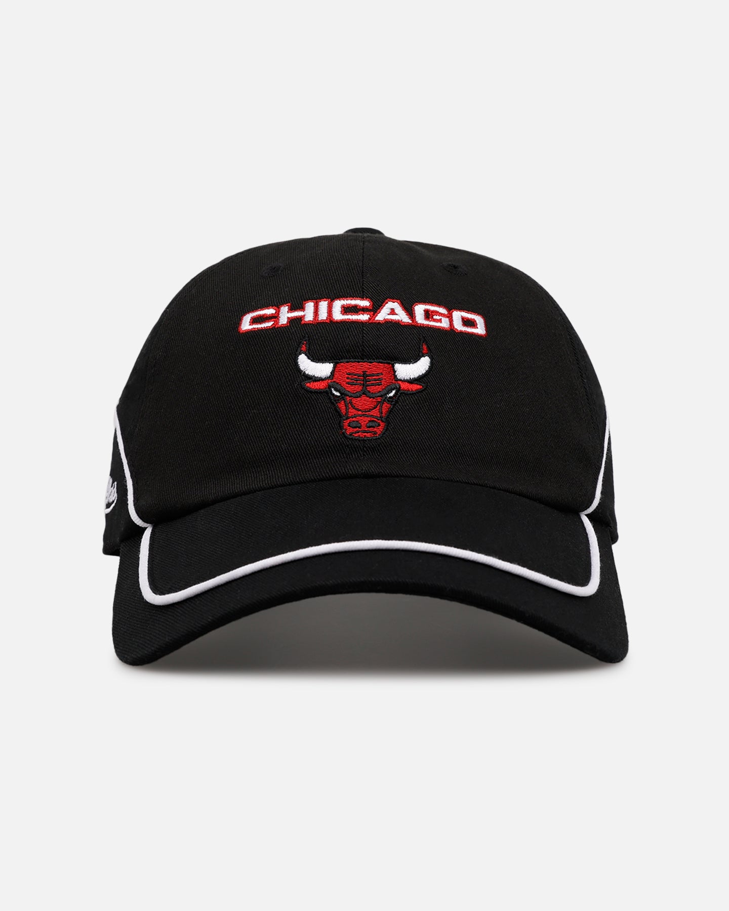 Mitchell & Ness Chicago Bulls 'Millenium' Circuit Strapback Black