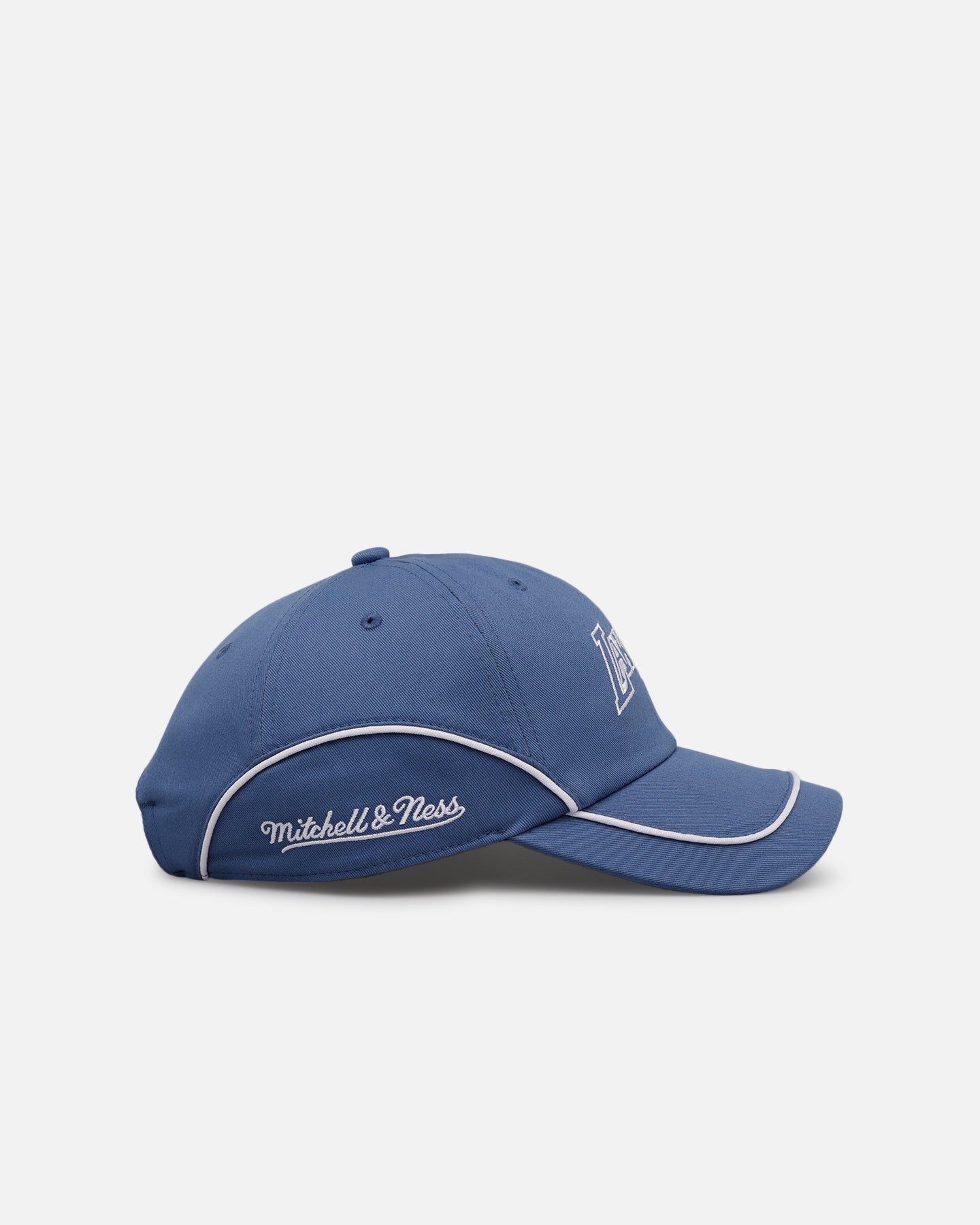 Mitchell & Ness Los Angeles Lakers 'Millenium' Circuit Strapback