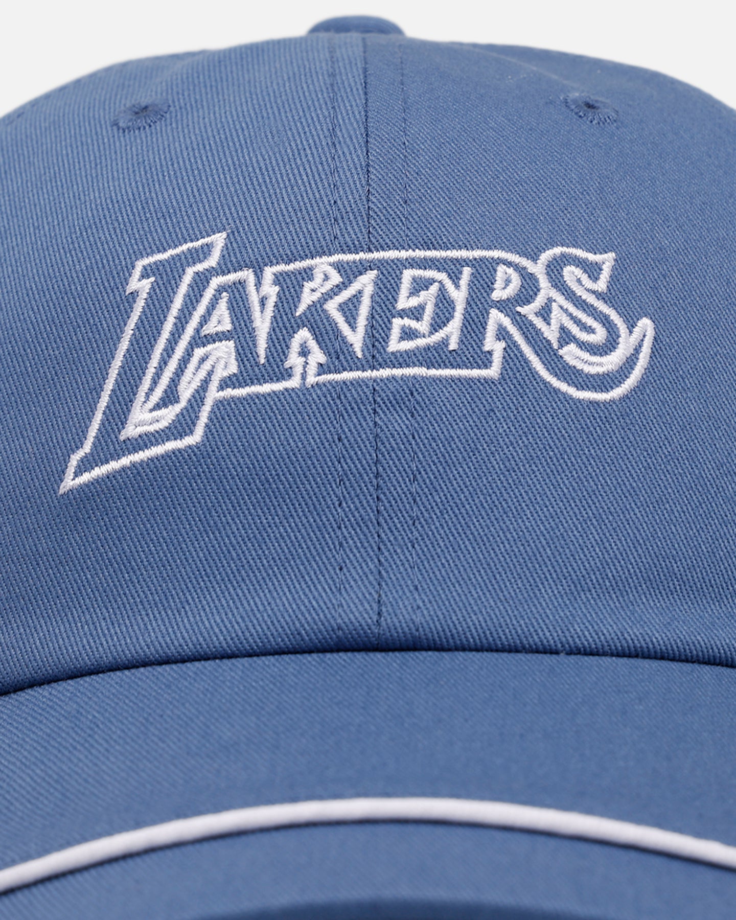 Mitchell & Ness Los Angeles Lakers 'Millenium' Circuit Strapback