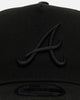 New Era Atlanta Braves 'Easy Black' 9FORTY A-Frame Snapback Black/Black