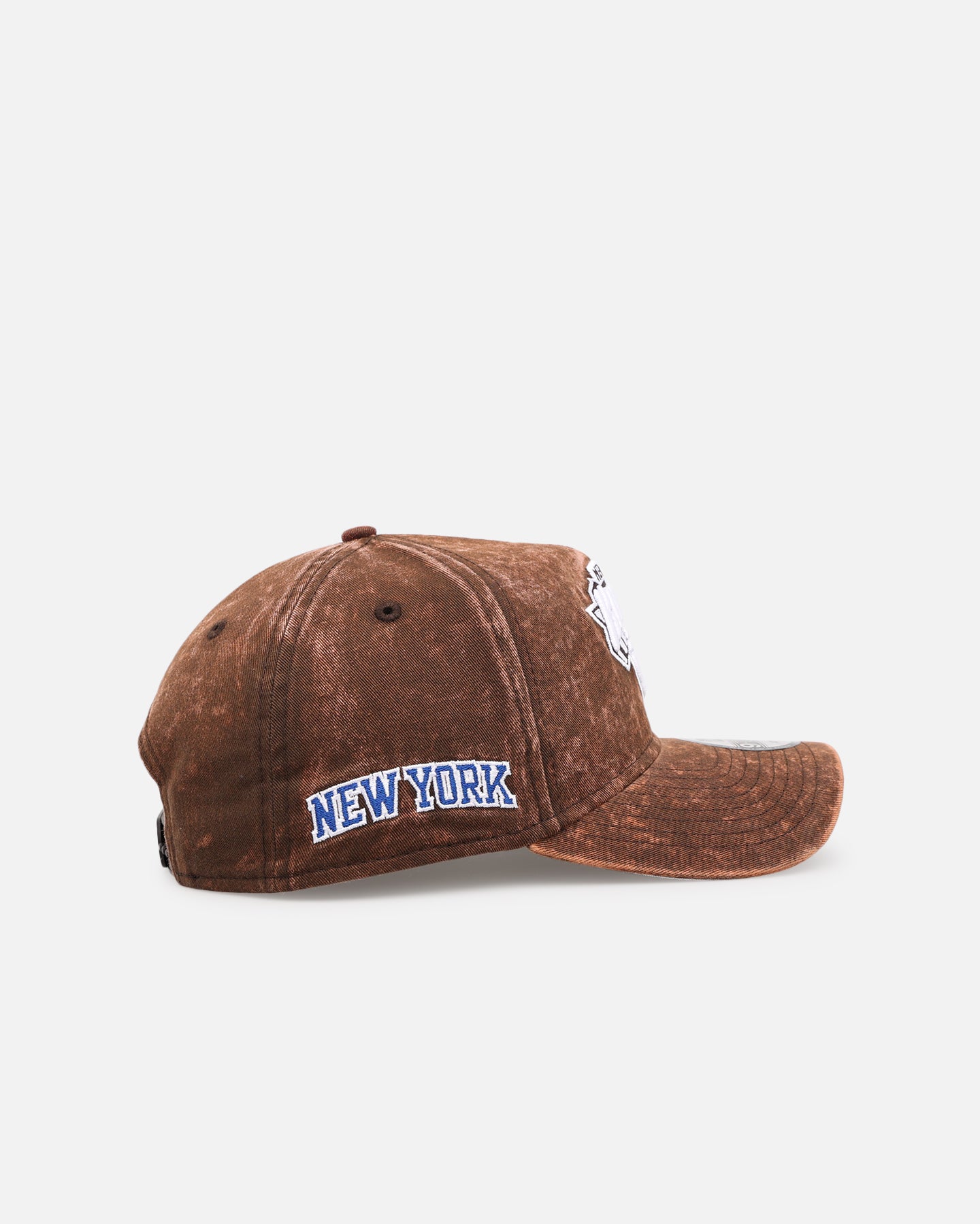 New Era New York Knicks 'Washed Walnut' 9FORTY A-Frame Snapback