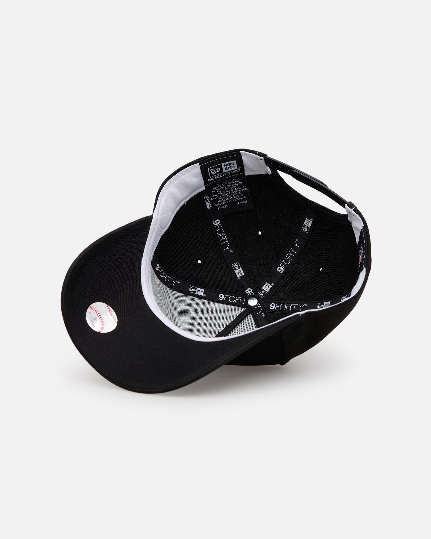 New Era New York Yankees 'Easy Black and White' 9FORTY A-Frame