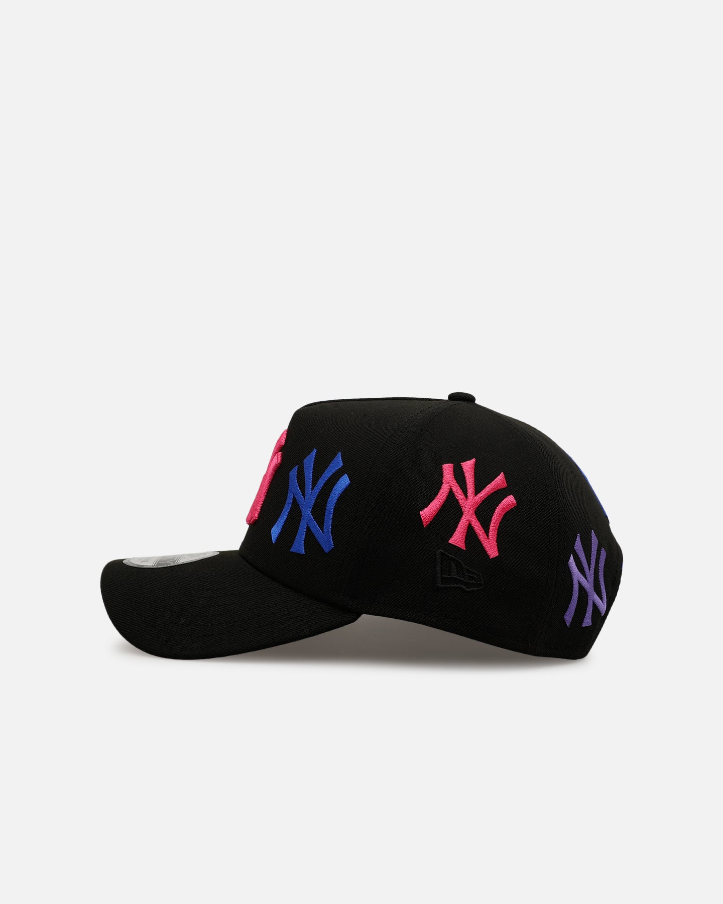 New Era New York Yankees 'Dancing Logos' 9FORTY A-Frame Snapback