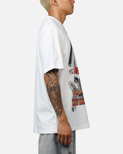 Mitchell & Ness Chicago Bulls Board Beaker T-Shirt Vintage White
