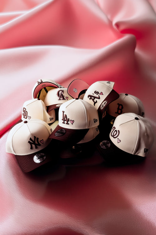 NEW ERA 'PINK SATIN HEARTS WALNUT'