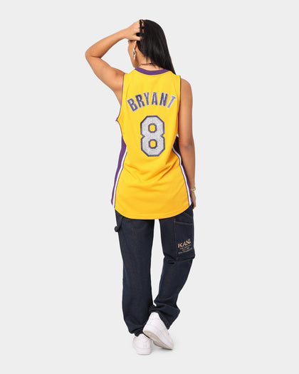 Mitchell & Ness Mitchell & Ness X Swarovski Los Angeles Lakers Kobe Bryant #8 '99-'00 Crystal Jersey Yellow