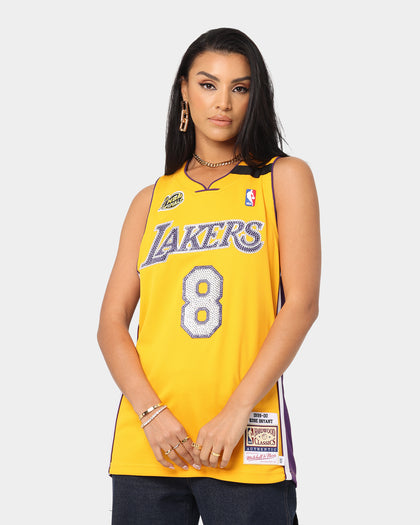 Mitchell & Ness Mitchell & Ness X Swarovski Los Angeles Lakers Kobe Bryant #8 '99-'00 Crystal Jersey Yellow