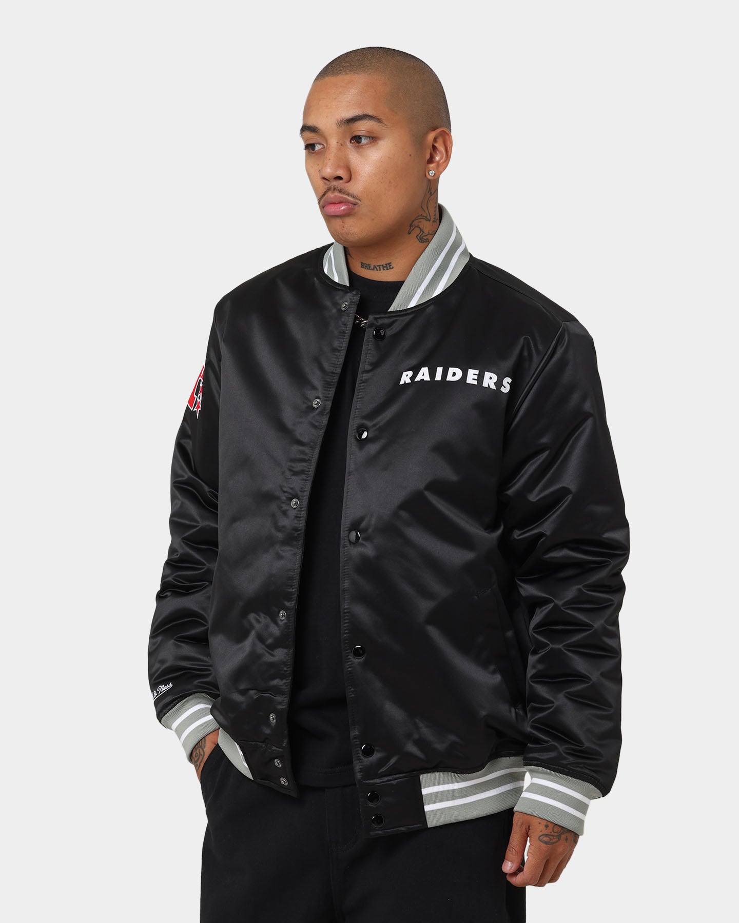 Mitchell & Ness RAIDERS スローバックジャケット Mitchell & Ness RAIDERS スローバックジャケット Men's Mitchell