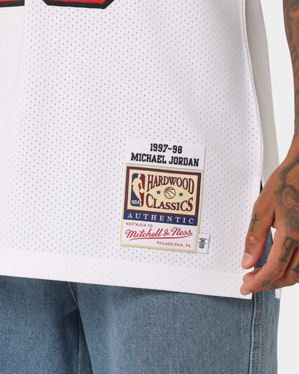 Mitchell & Ness Chicago Bulls '97-98 Jersey White