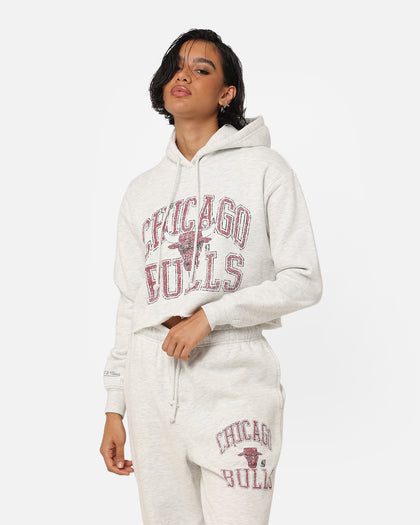 Mitchell & Ness Women's Chicago Bulls Arch Logo Crop Hoodie White Marle