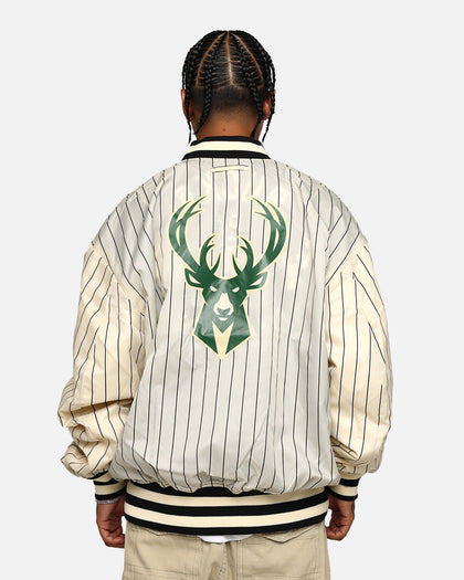 New Era X Alpha Industries Milwaukee Bucks L-2B Bomber Jacket Black