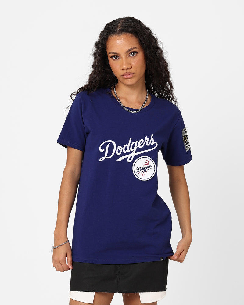 New Era Women's Los Angeles Dodgers Logo Select T-Shirt Navy - Size M