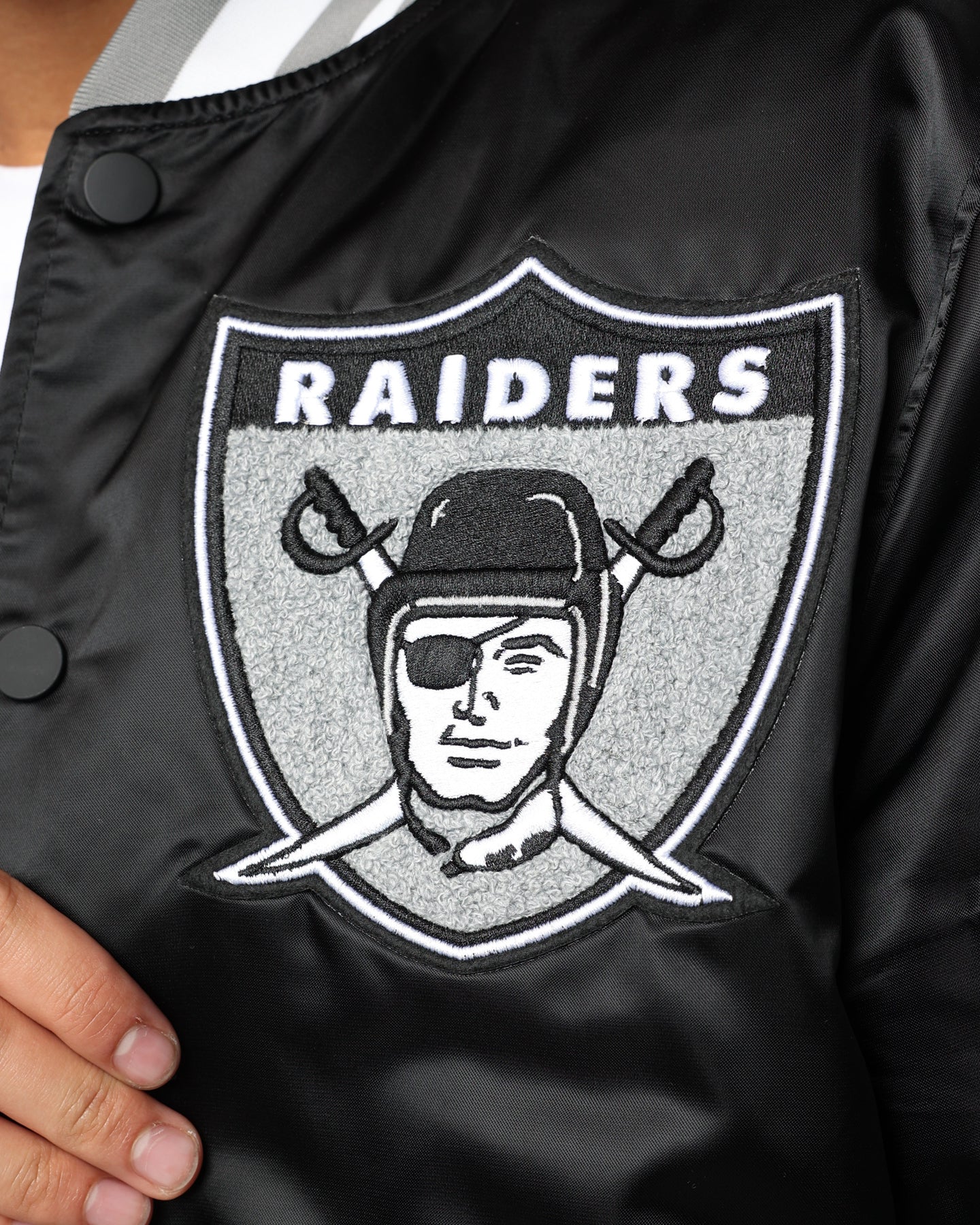 Pro Standard Las Vegas Raiders Satin Varsity Jacket Black/Grey