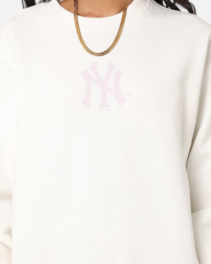 Majestic Athletic Women's New York Yankees Script Back Crewneck Vintage White