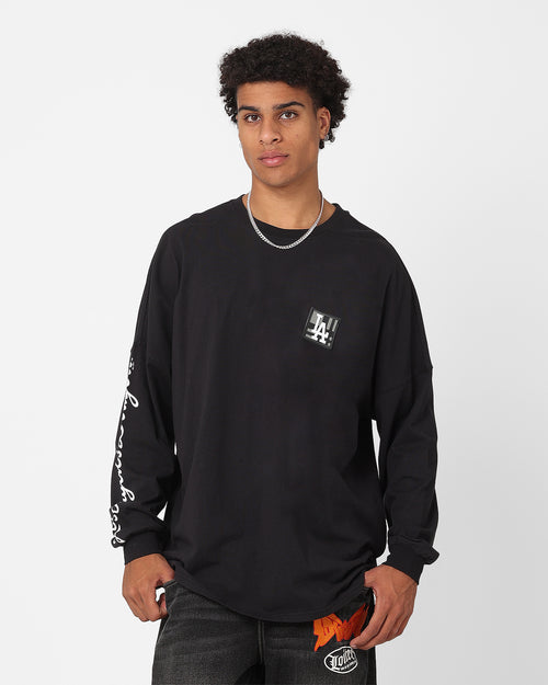 Majestic Athletic Los Angeles Dodgers Checker Badge Long Sleeve T-Shirt Faded Black