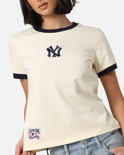 Pro Standard Women's New York Yankees Retro T-Shirt Eggshell/Midnight Navy