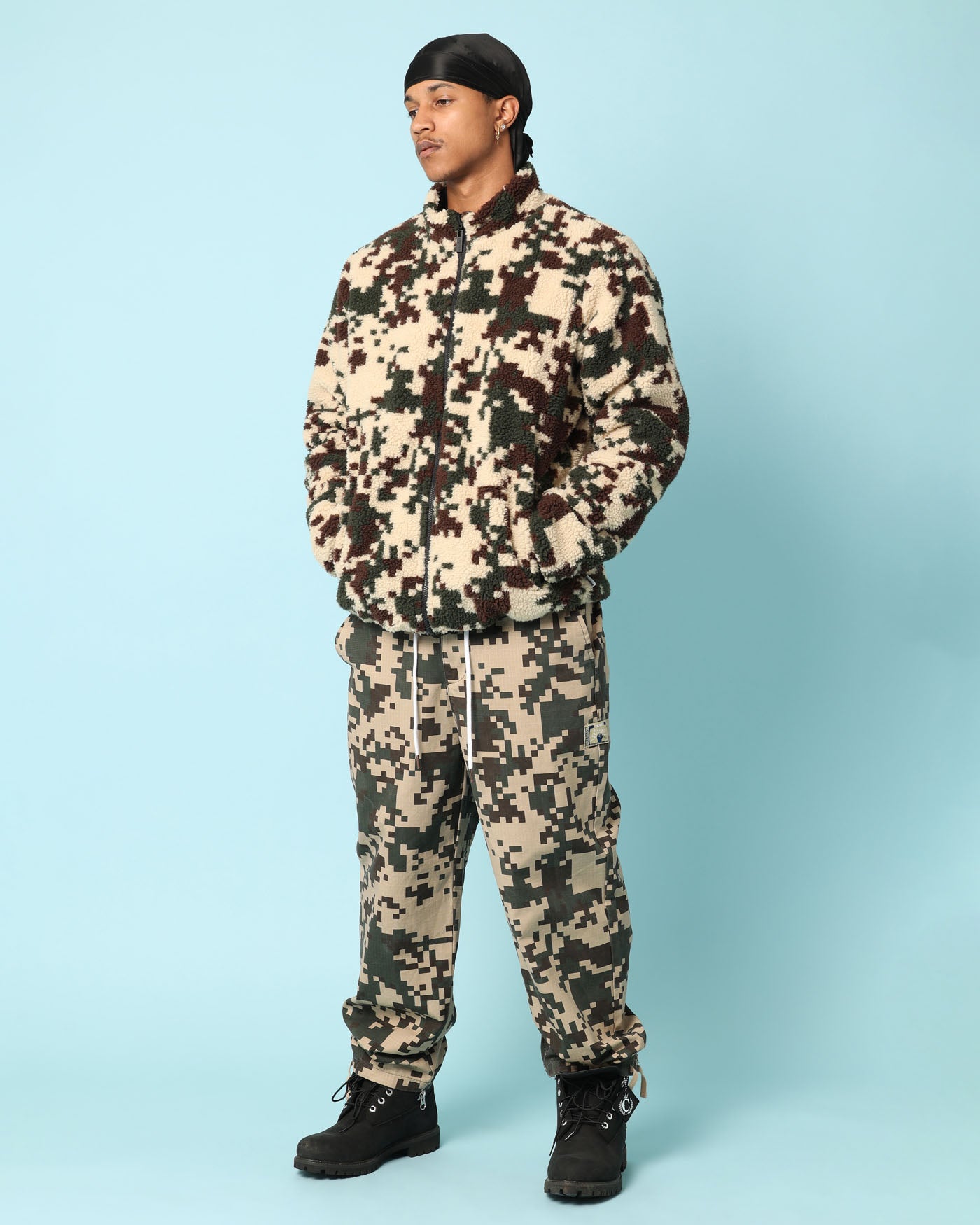 Carré Digi Sherpa Reversible Jacket Black/Camo | Culture Kings US