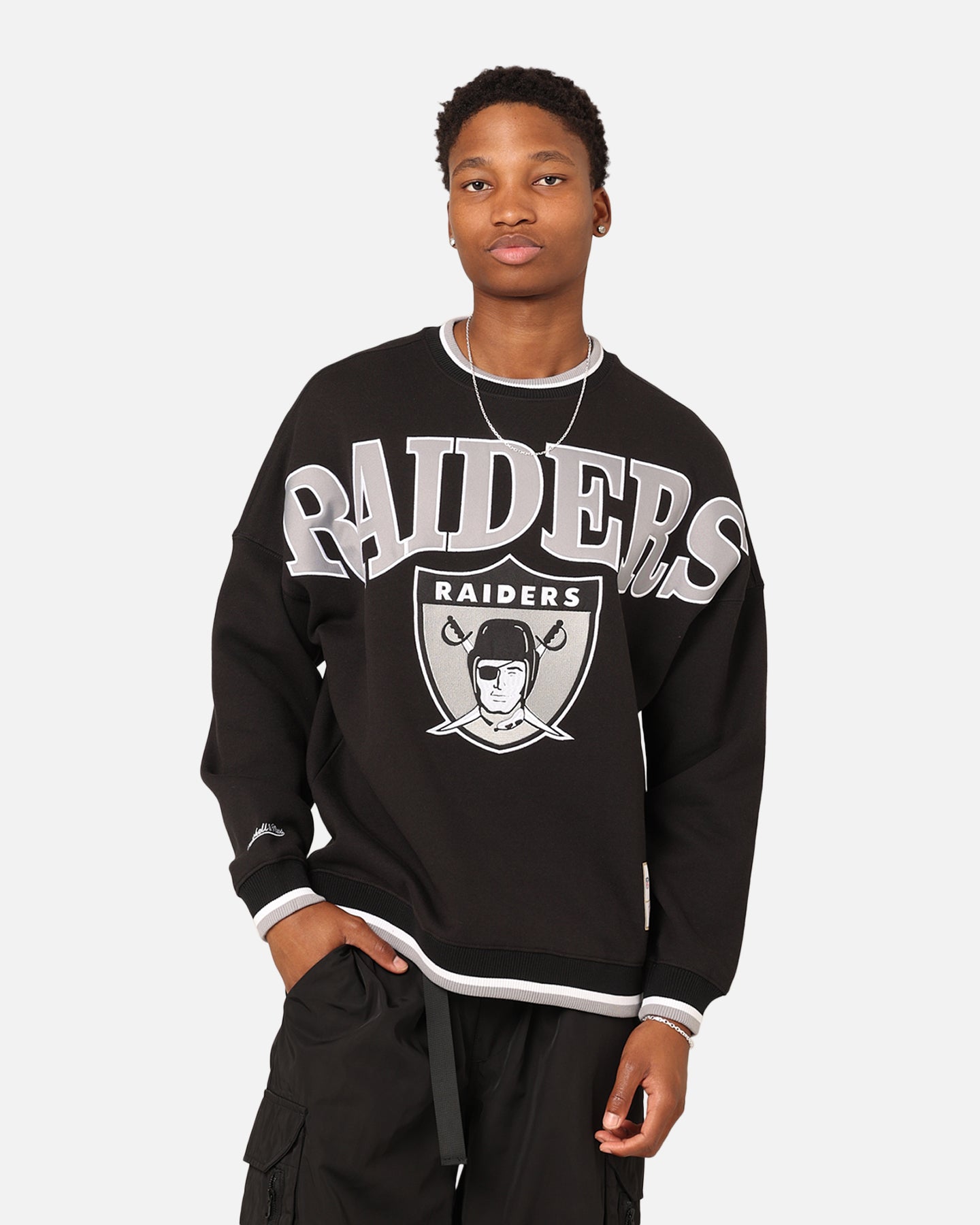 Mitchell & Ness Oakland Raiders Shooting Crewneck Black | Culture