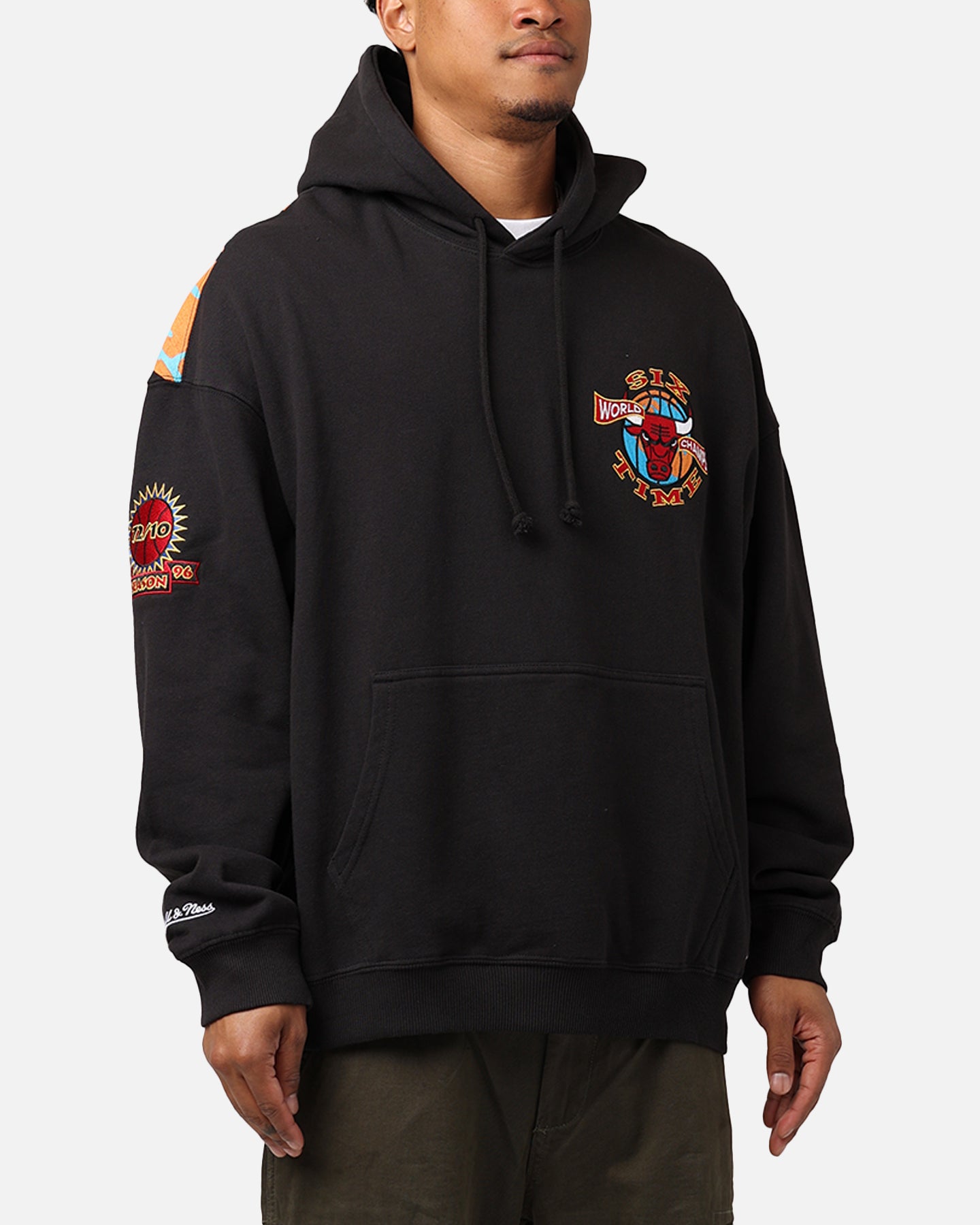 ウェア Mitchell & Ness Chicago Bulls Mitchell & Ness Chicago Bulls 6 Time Hoodie Black | Culture Kings US