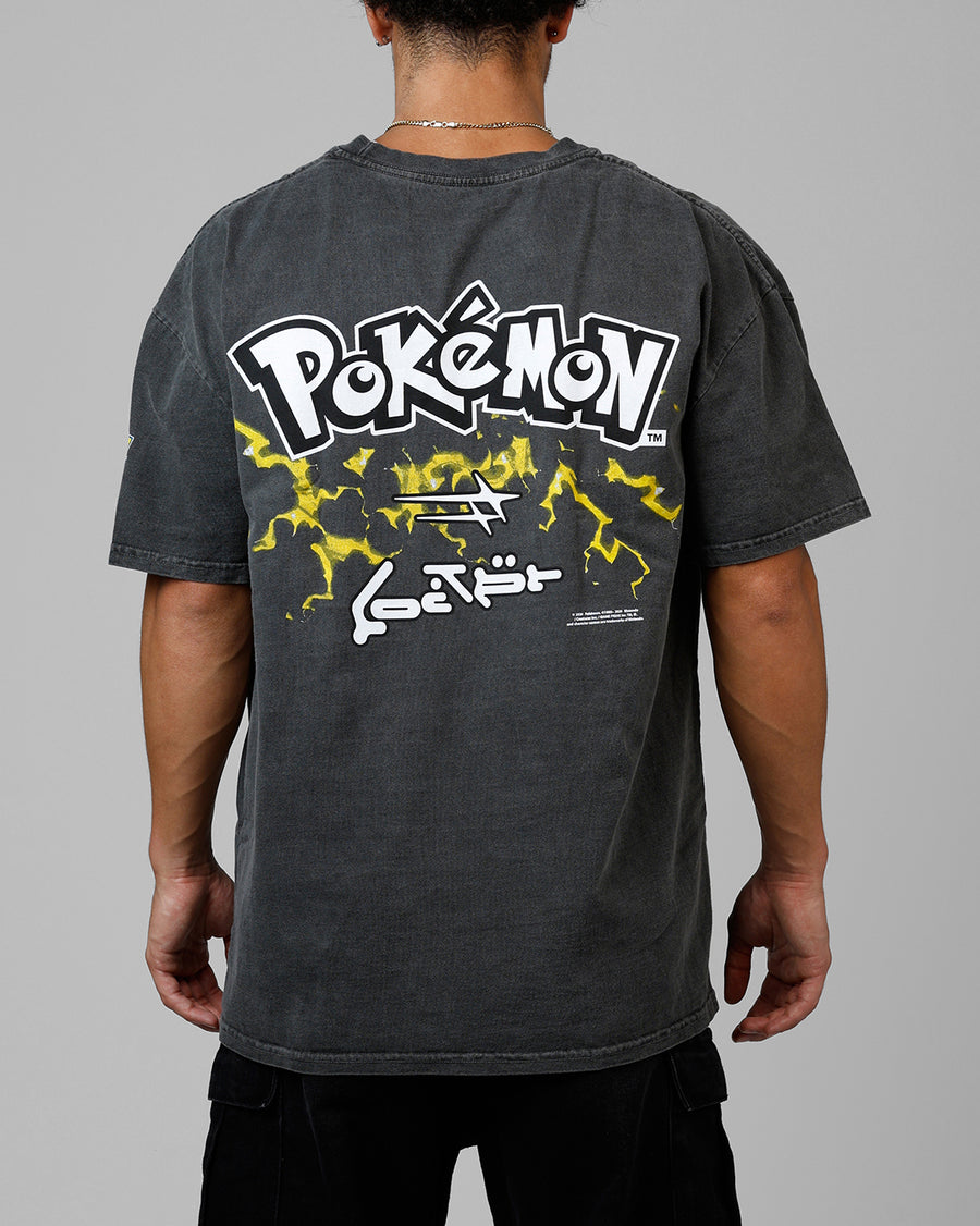 Cute Pikachu Sitting Inside a Poké Ball ⚡🎮 Coloring Page Cute Pikachu Sitting Inside a Poké Ball ⚡🎮 Coloring Page