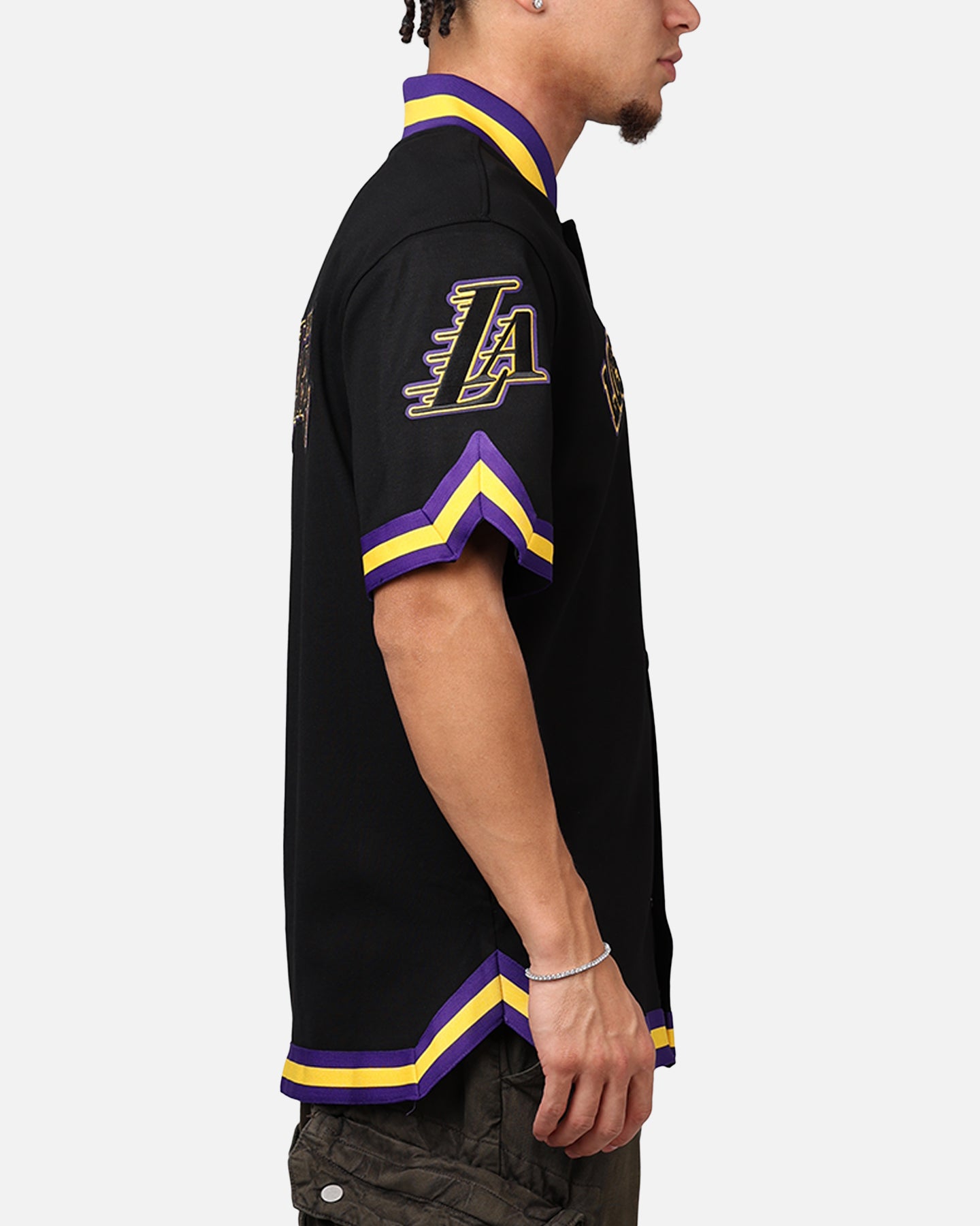 Pro Standard Los Angeles Lakers Warm Up Shirt Black | Culture Kings US