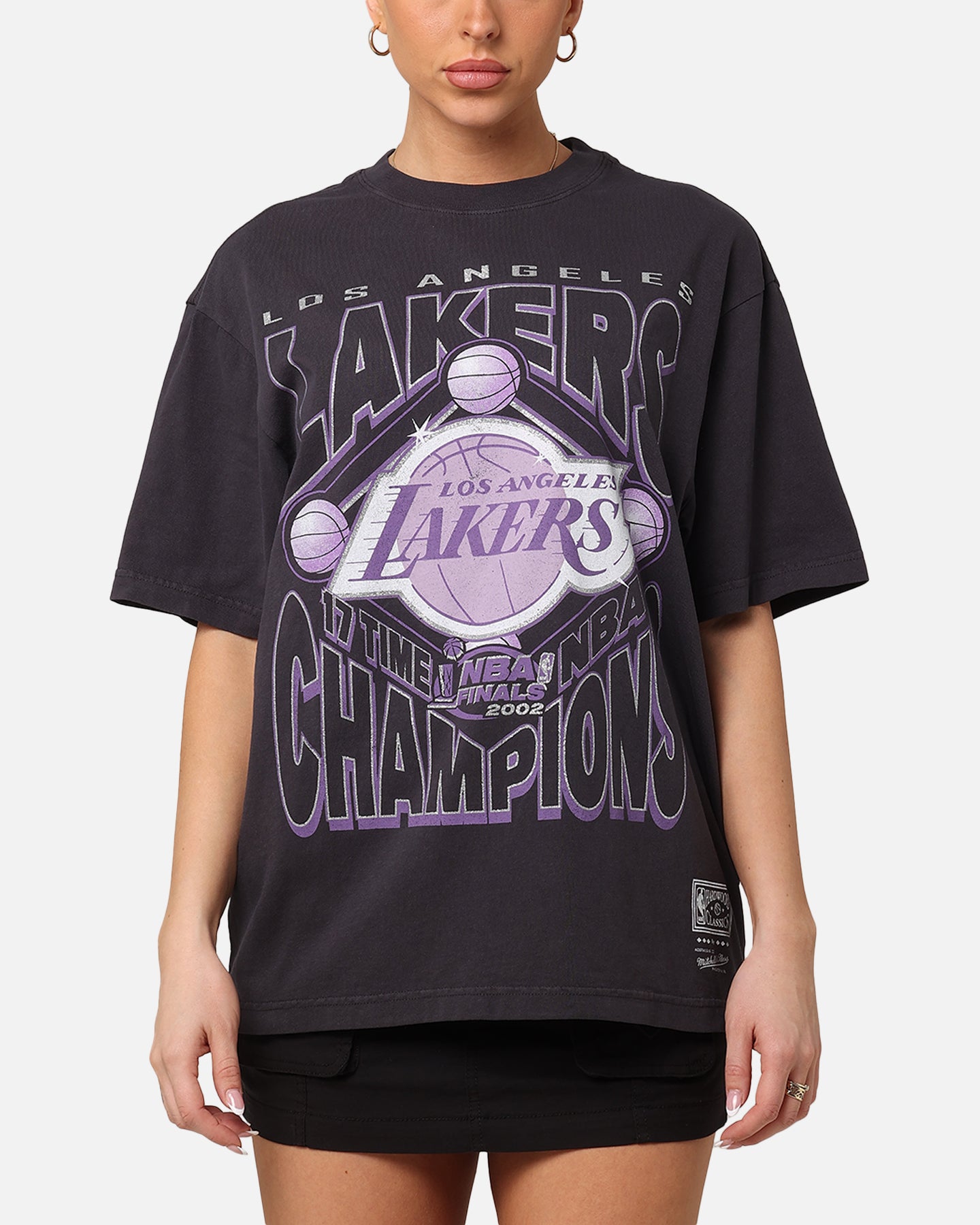Mitchell & Ness Women's Los Angeles Lakers NBA Champs Glitter T