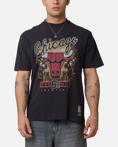 Mitchell & Ness Chicago Bulls 'UNC To Chicago' 6x Champions T-Shirt Overdyed Black