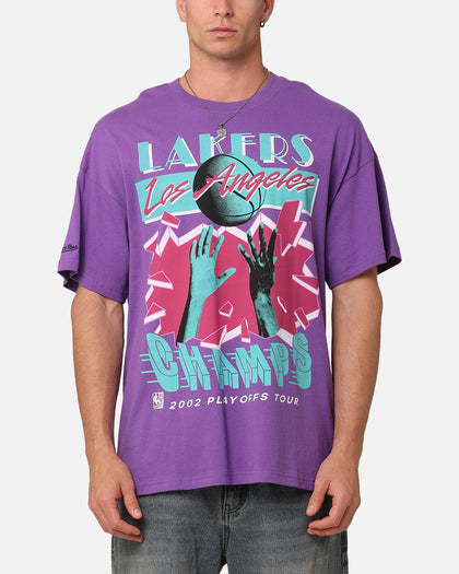 Mitchell & Ness Los Angeles Lakers 2002 Playoffs Tour T-Shirt Lavender